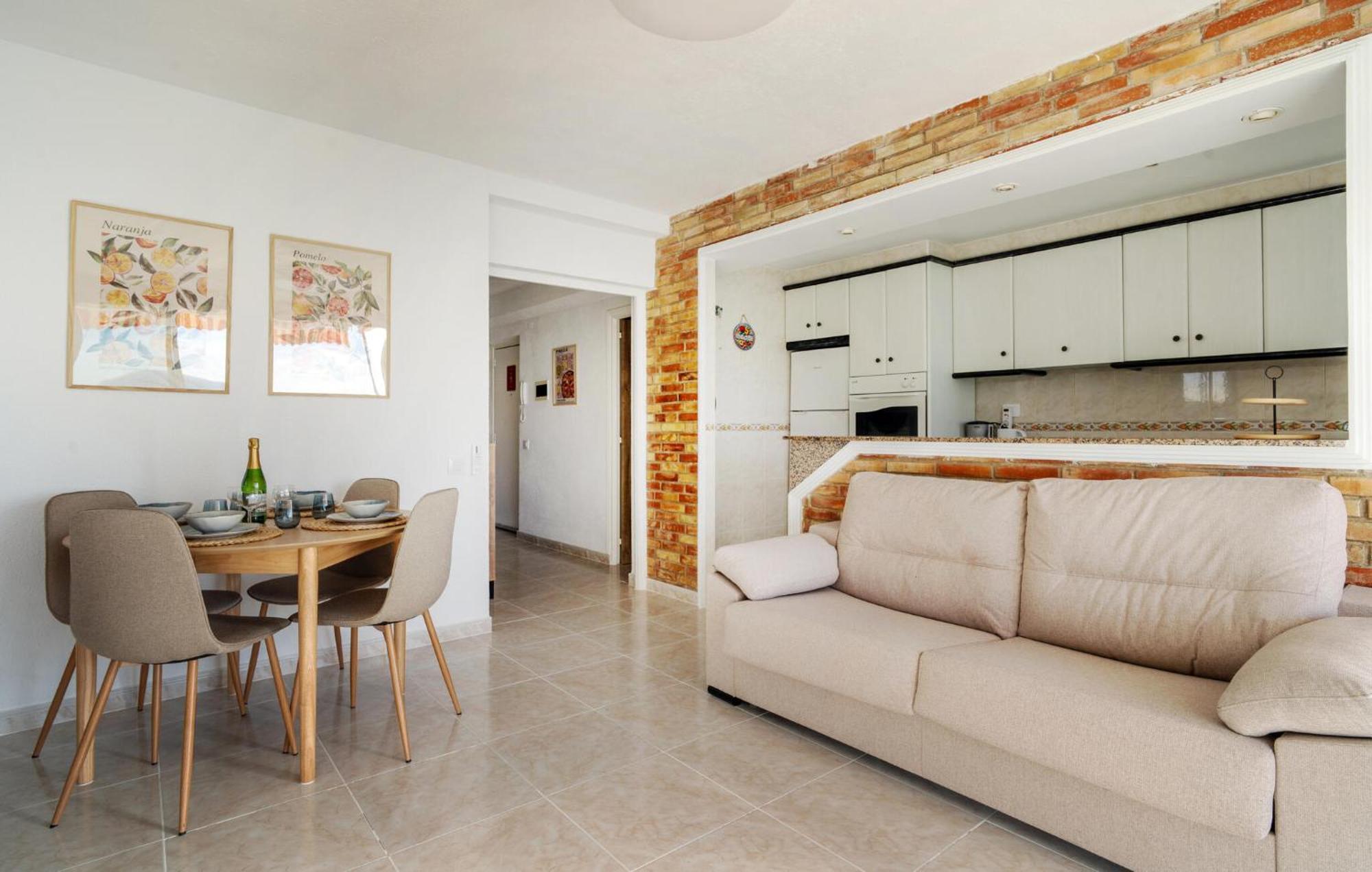 2 Bedroom Gorgeous Apartment In Oropesa Del Mar Exterior photo